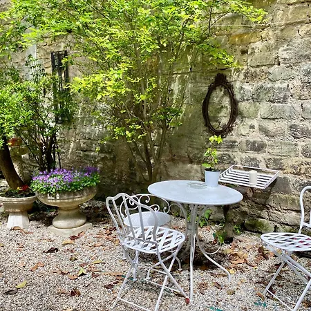 Dependance Calme Avec Jardin Au Coeur De Apartment Bordeaux